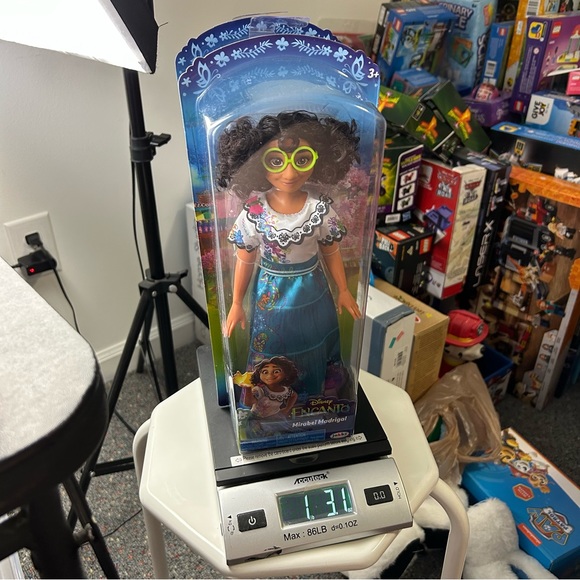 Encanto Mirabel & Isabela Madrigal 11 inch Dolls *Lot Of 2* Disney Toy - Picture 15 of 15